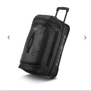 NWT Samsonite Andante 2 22" Wheeled Duffel